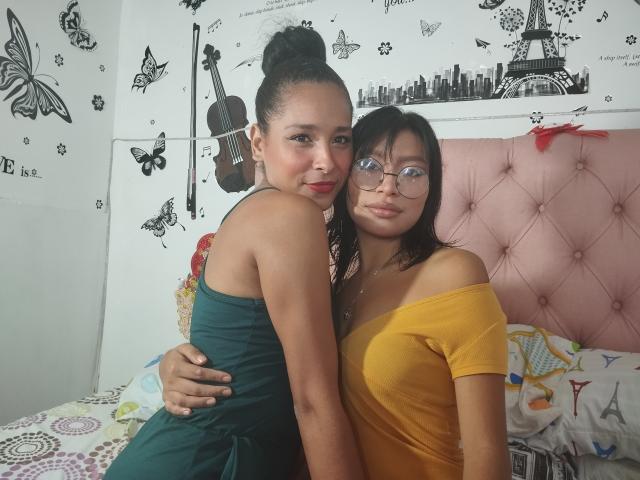 JennyAndLanna - Live Sex Cam - 18795430