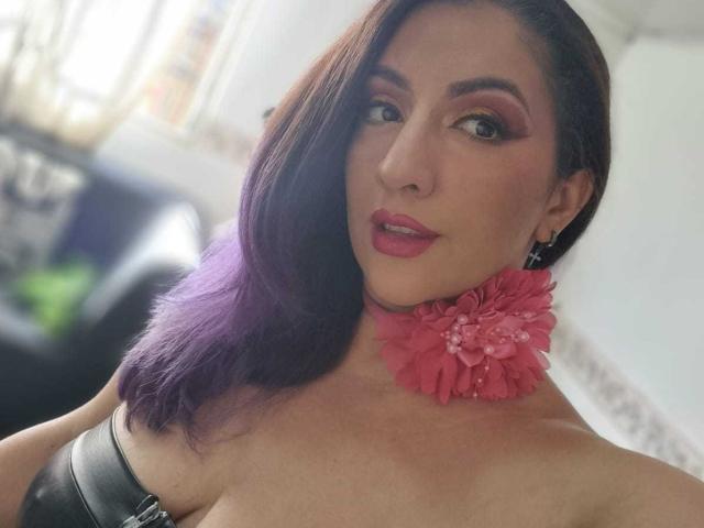 AndreaSharick - Live sexe cam - 18805234