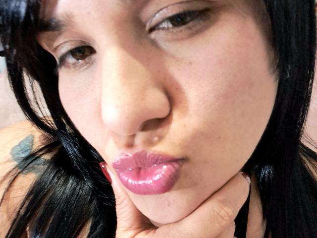 VivianaThomson - Live sex cam - 18810990