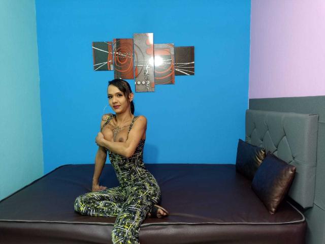 DrakQueen69 - Live sexe cam - 18812986