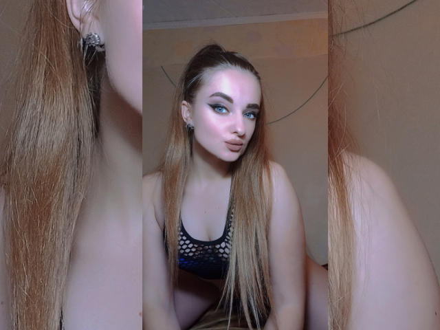 KariMillie - Live sex cam - 18813634