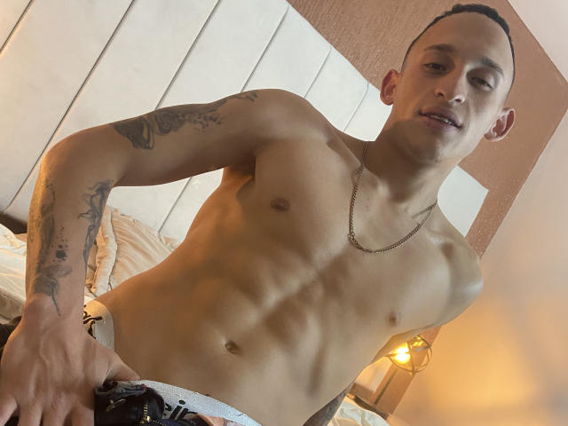 RedMuscule - Live Sex Cam - 18824134