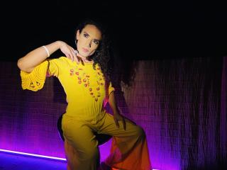 ZoeDomingo69 - Live sexe cam - 18827114