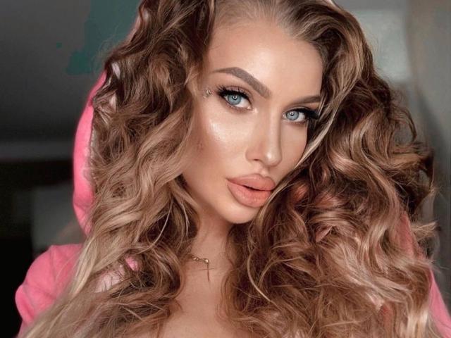 LessieJessica - Live Sex Cam - 18831146