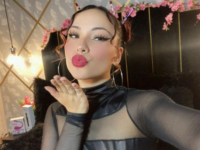 ValeryHarllow - Camera khiêu dâm &amp; quyến rũ trực tiếp - 18831222