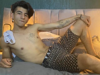 ThiagoLenon - Live Sex Cam - 18835646