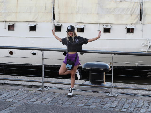 DelaMoons - Live porn &amp; sex cam - 18837090