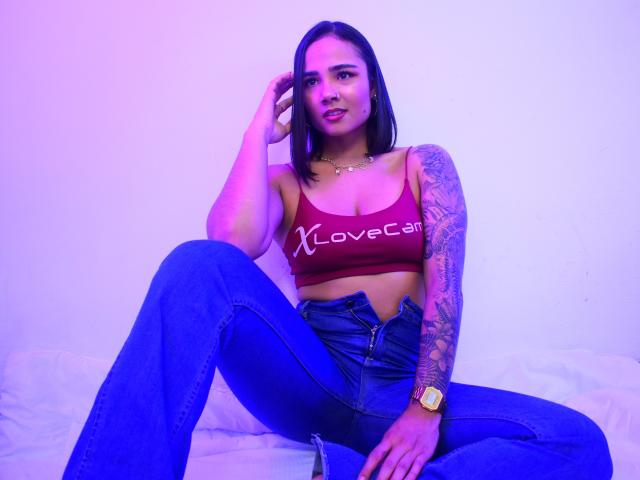 LeaMacarney - Live sex cam - 18837474