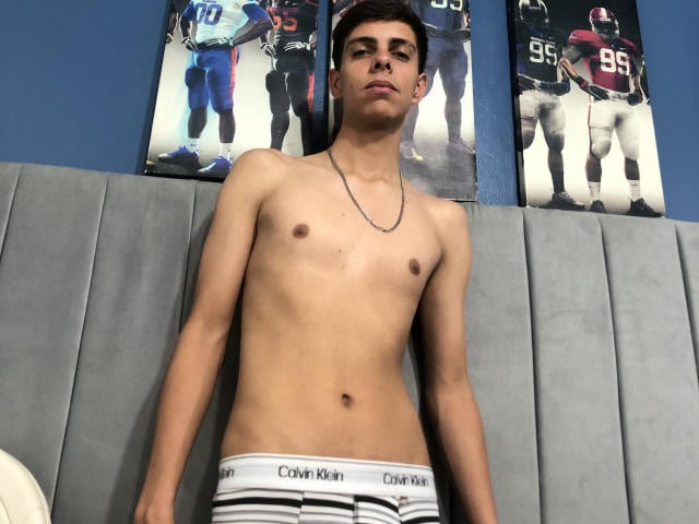 DylanNp - Live sex cam - 18840406