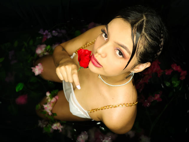 LianeBohn - Live sex cam - 18845070