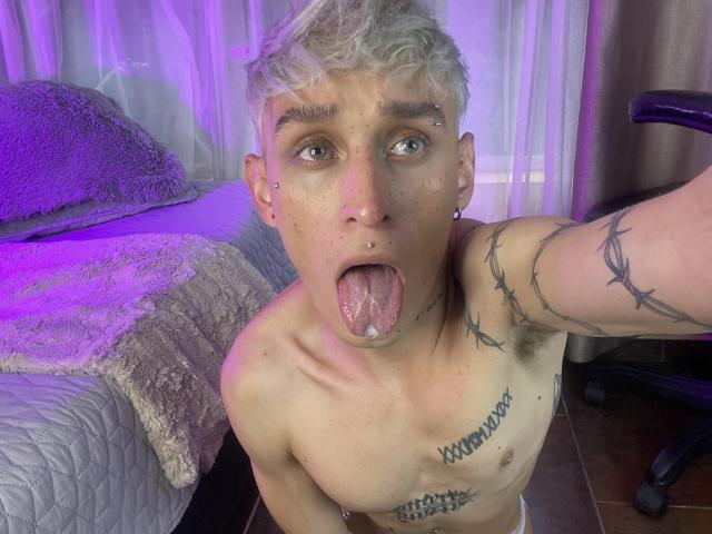 JustinAlvarez - Live sexe cam - 18853282