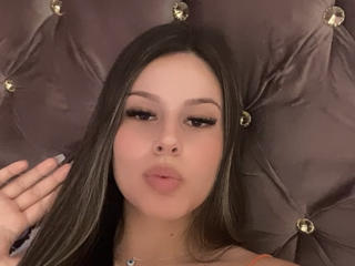 Giiuliveira - Live sex cam - 18853510