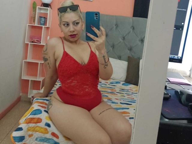 NinaJonson - Live sex cam - 18854234