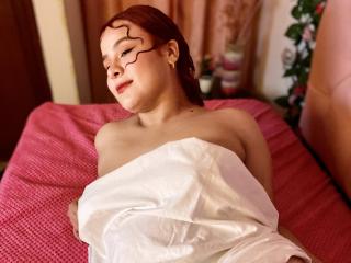 CassandraSexy - Live sex cam - 18855710