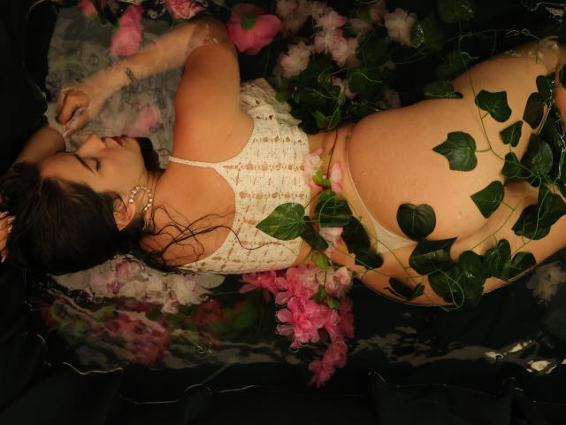 ChristineBray - Live porn &amp; sex cam - 18857474