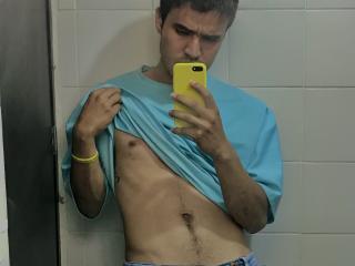 AlexKinter - Live sexe cam - 18862214