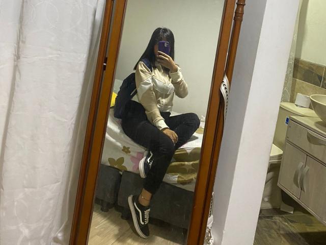 NicollSanchez - Live sex cam - 18870218