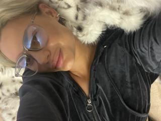 FantasyMonica - Live Sex Cam - 18872182