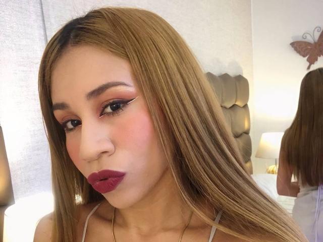 LunaMiranda - Live sex cam - 18872630