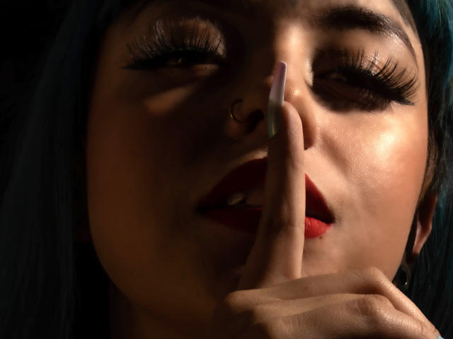 MeliShield - Live sex cam - 18880978