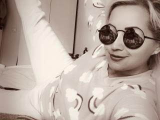 EllenSunset - Live Sex Cam - 18885070