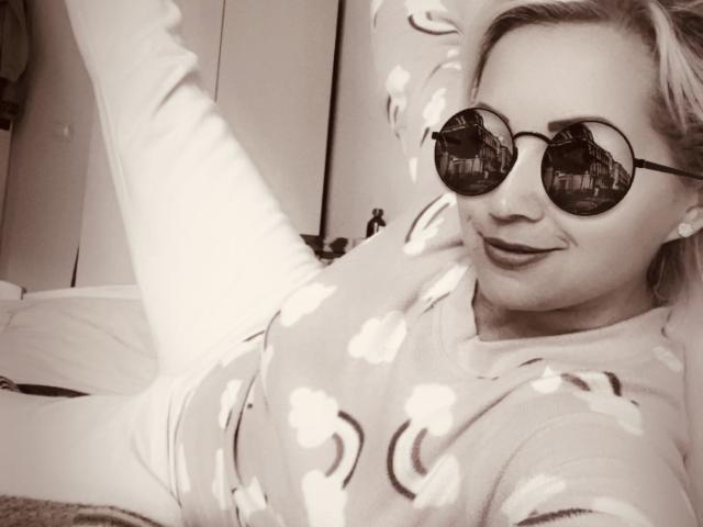EllenSunset - Live Sex Cam - 18885070