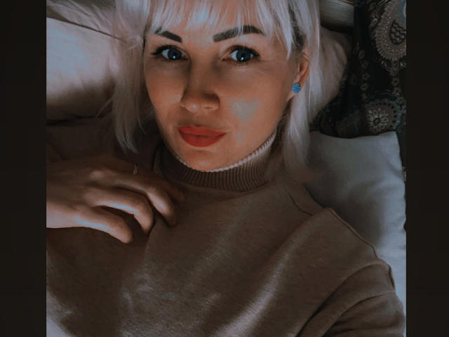EllenSunset - Live Sex Cam - 18885086
