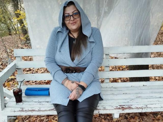 BustyYola - Live sex cam - 18885890