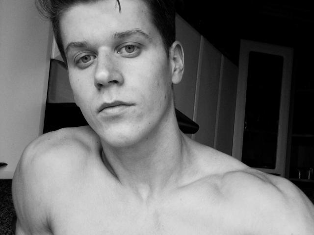 GloryGreg - Live Sex Cam - 18886310