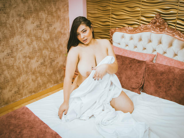 SophieCurves - Live Sex Cam - 18889402