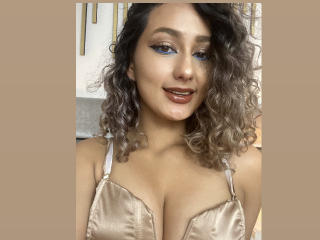 FloraSaenz - Live Sex Cam - 18889990