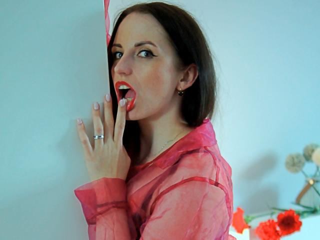 GlamLeila - Live sex cam - 18897886