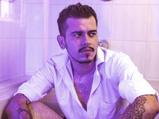 SalvattoreCos - Live Sex Cam - 18899046