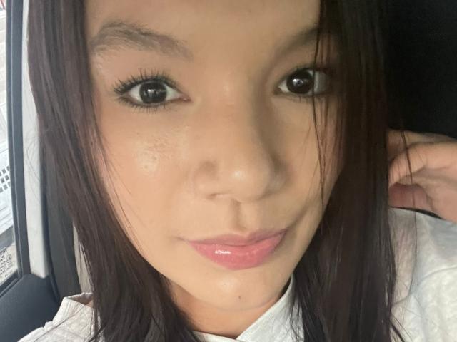 AlondraWm - Live Sex Cam - 18917550