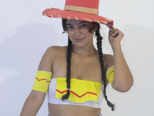 KarlyeKroes - Sexe cam en vivo - 18921438
