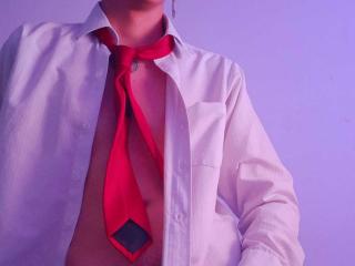 BastianLeonis - Live porn & sex cam - 18931546