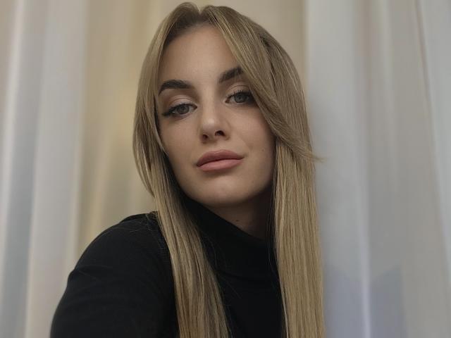 BlondyOneSex - Sexe cam en vivo - 18932022