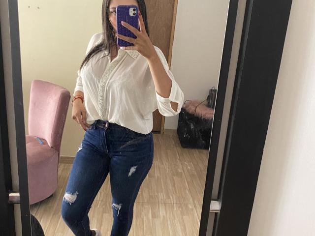 GabriellaFox - Live sex cam - 18937754