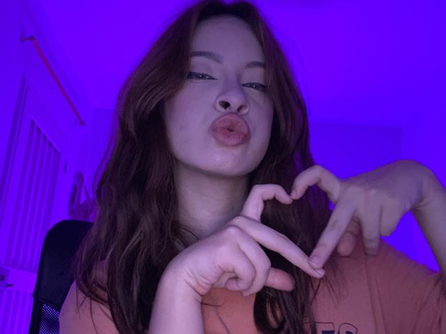 MadeleineBlack - Live porn &amp; sex cam - 18937882