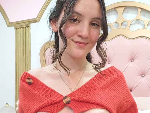 ChloeDulce - Live Sex Cam - 18939338