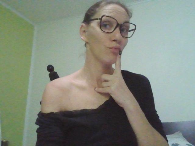 ApoloniaRed - Live porn &amp; sex cam - 18939998
