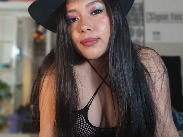 KristenJanelle - Live Sex Cam - 18940798