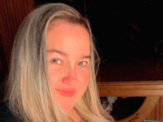 AbbyBlowX - Sexe cam en vivo - 18943322