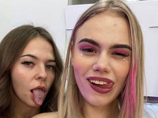VikiVanessa - Live Sex Cam - 18944430