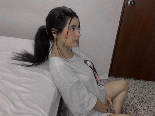 LianaBernocchi - Live porn &amp; sex cam - 18945614