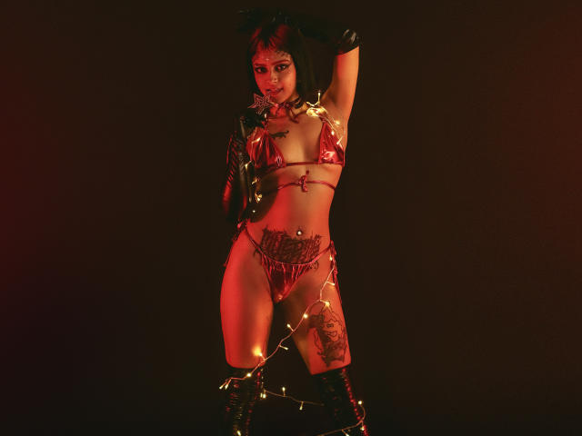 SerenaDeStark - Live sexe cam - 18946402