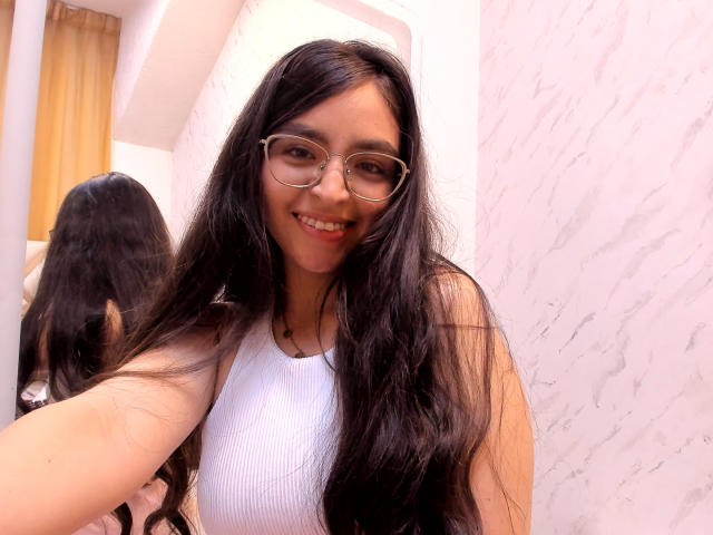 EvaMcAllister - Live sex cam - 18947558