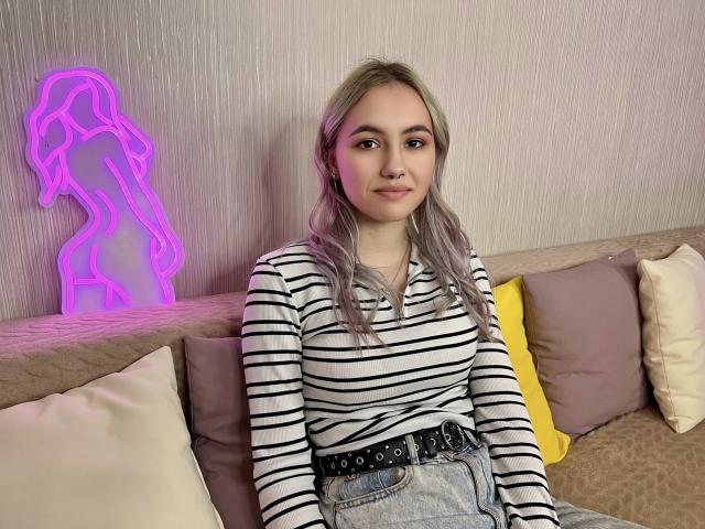 CharlieWalker - Live Sex Cam - 18947798