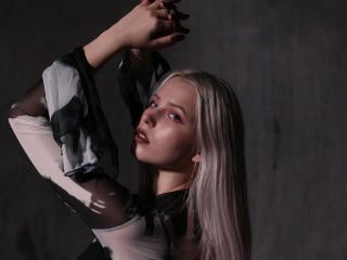 AliceCole - Live Sex Cam - 18950934