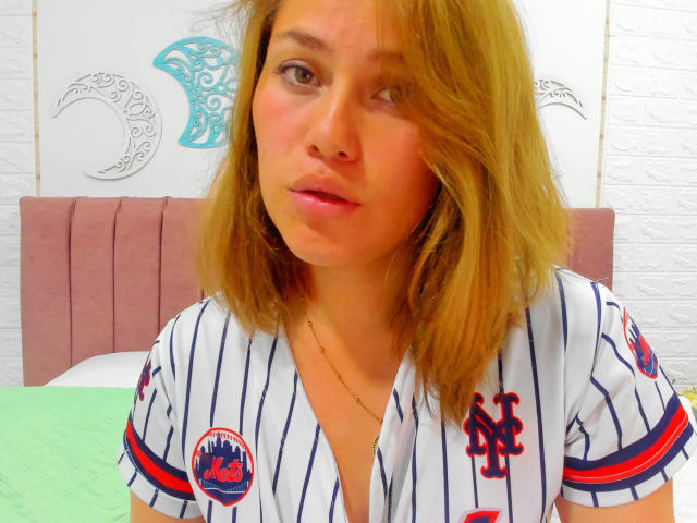 LioraJenkins - Live sex cam - 18953338